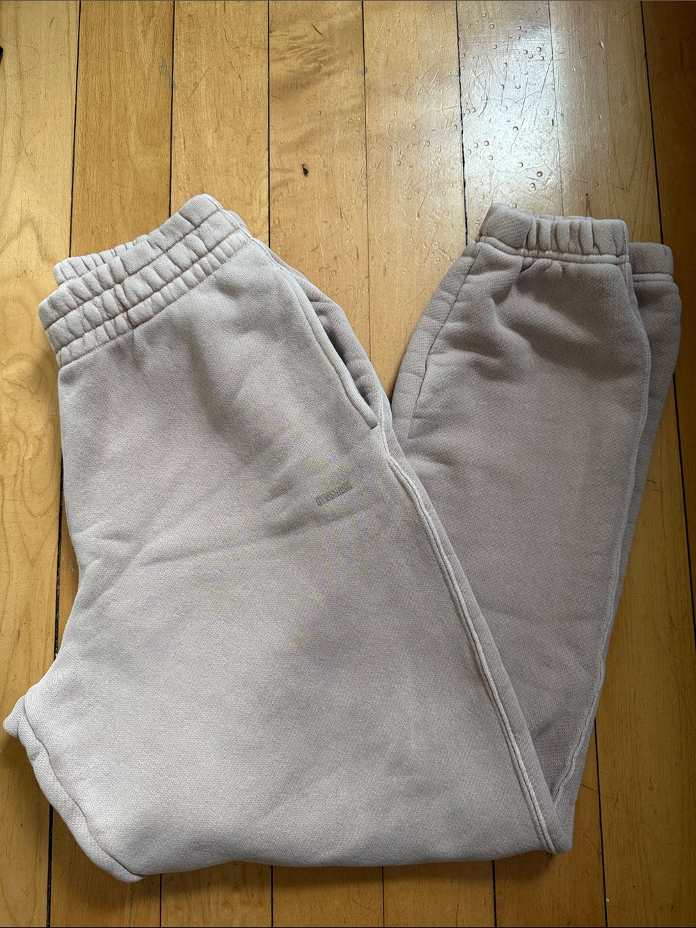 Gymshark Joggers sweatpants oversized fit.